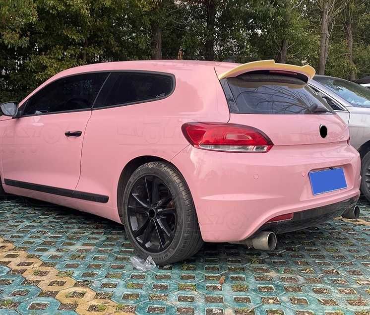 Eleron pentru haion Volkswagen Scirocco negru lucios