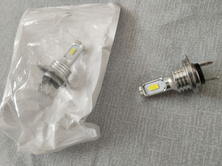 Vând becuri led h7