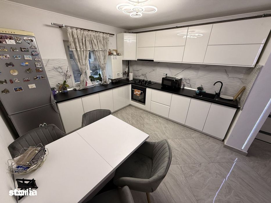 Apartament 2 camere de vanzare Gorjului