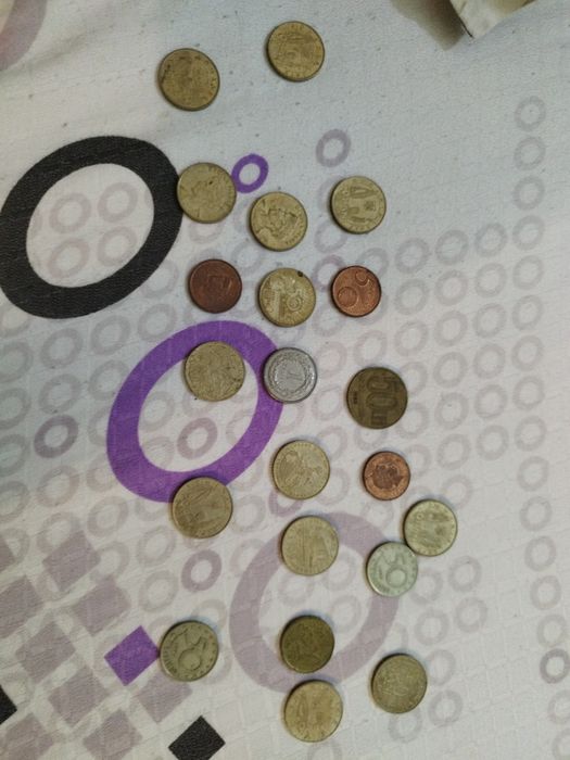 Monede vechi.Le vând cu 30 de lei.