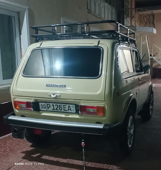 Нива 2121 в идиальном состояние