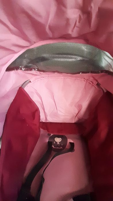 Продавам детска количка Флора