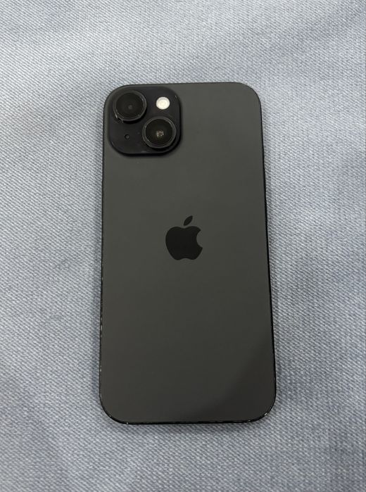 Iphone 15 na 128 gb akb 89%