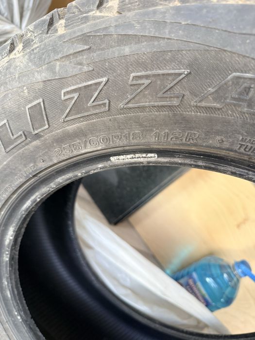 Bridgestone 255/60 R18 зимняя