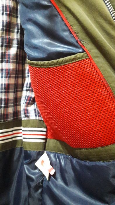 Куртка фирменная  очень тёплая