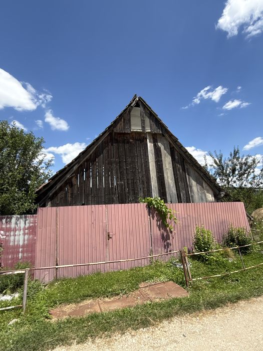 Casă de vânzare în satul Felmer, județul Brașov