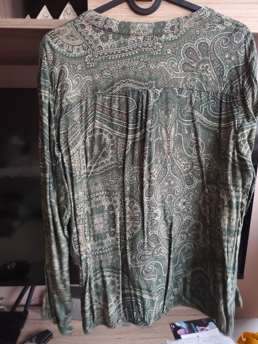 Дамски блузи L размер 6 броя