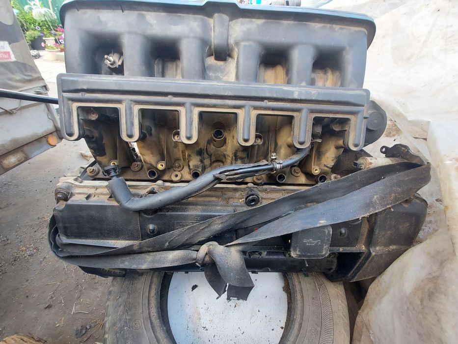 Двигатель  бмв м 54 б 25 ту