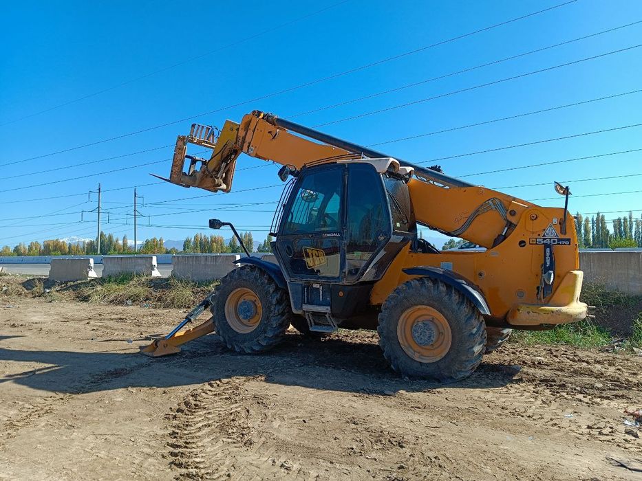 Услуга телескопический погрузчик 17метр 4тн