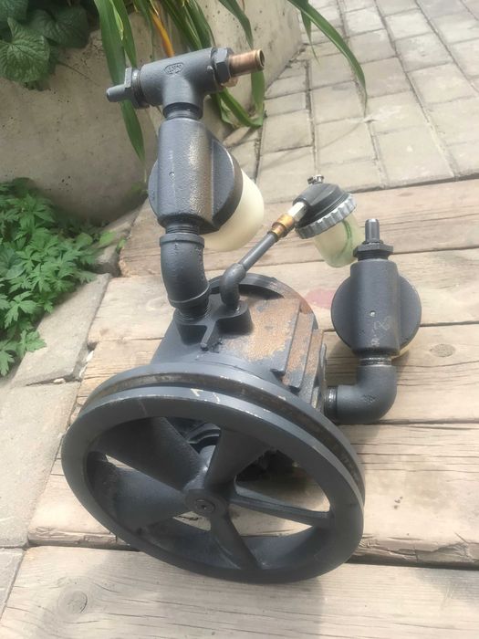 Компрессор масляный Маслонасос Гидро-компрессор ГУР