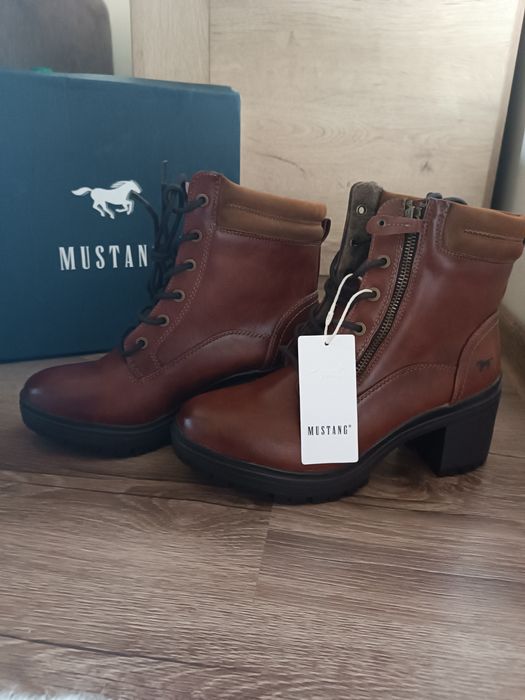 Mustang нови кожени боти