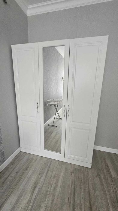 Продам диван и шкаф