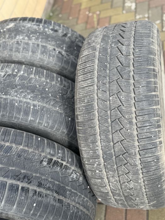 Продам б/у резину, зимняя.