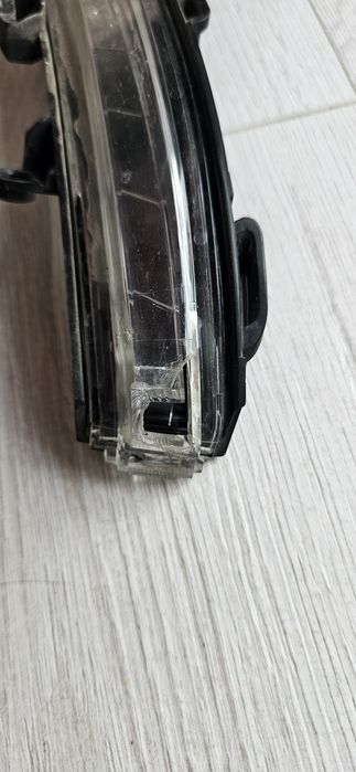 Semnalizare oglinda skoda octavia 3