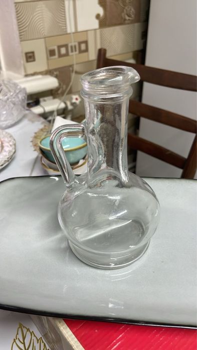 Продам тарелки разные, ложки