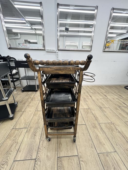 Помощник для парикмахера