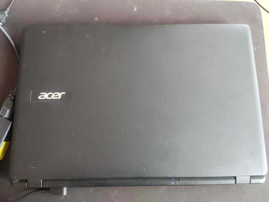 Ноутбук Acer ES1 15.6" Celeron 2957U 1.4Ghz / 4Gb DDR3 / 500Gb HDD