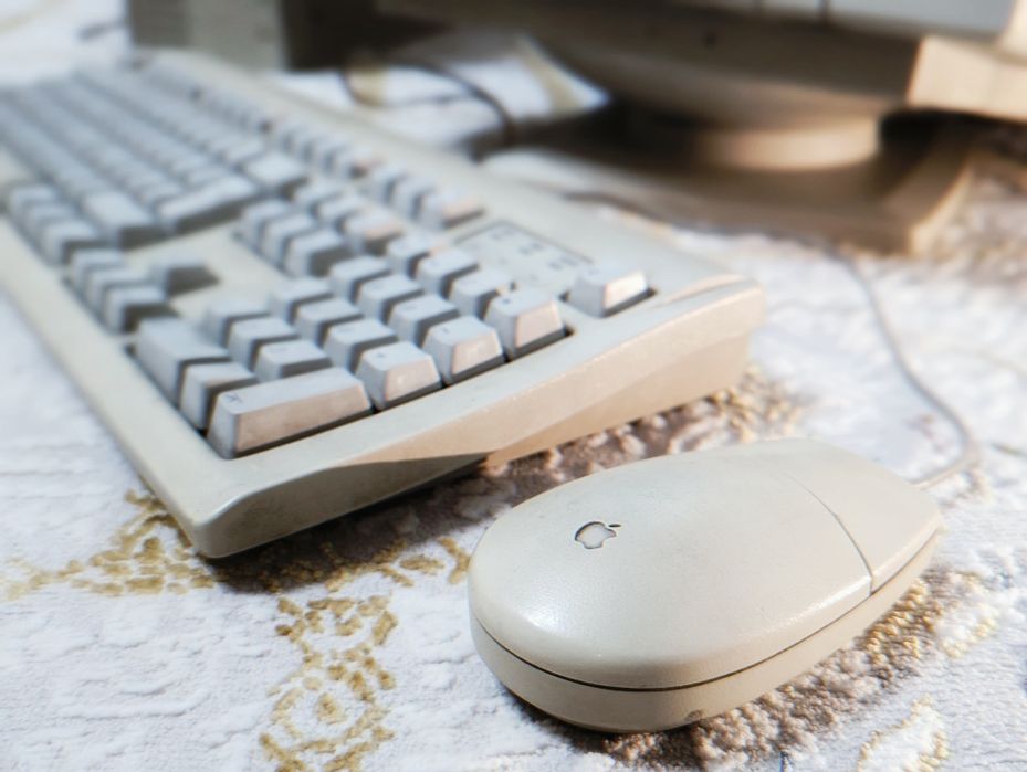 Apple Macintosh Quadra 700 ретро