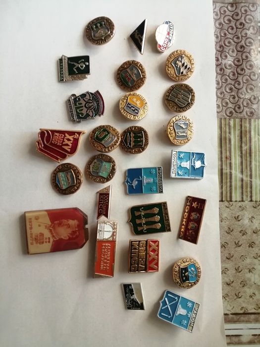 Продам советские монеты и значки