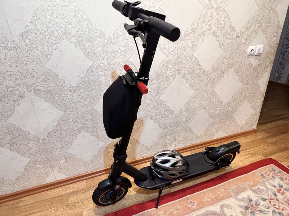 Срочно продаю отличный самокат