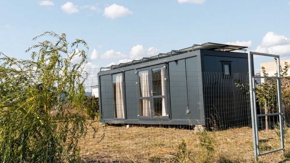 Tiny House / Container Modular 21mp Off-Grid – Mobilat, Fotovoltaic Deye, Latime 3m
