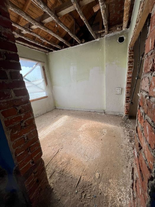 Продавам къща в с. Лозарево – 379 м2