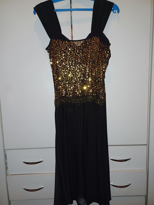 Продам платье недорго