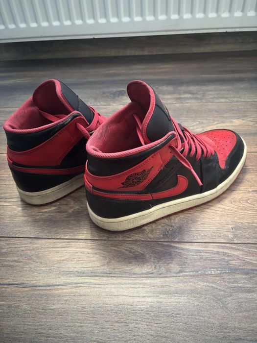 Jordan 1 Red and Black