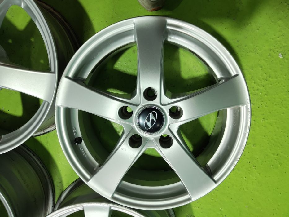 16 5x114.3 Hyundai Kia лети джанти 5х114.3
