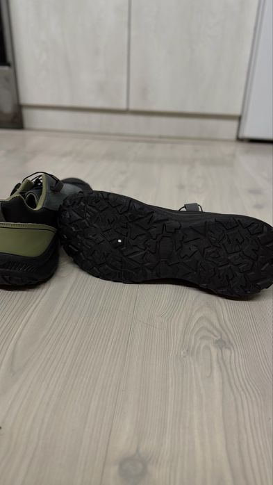 Кроссовки мужские 44рр