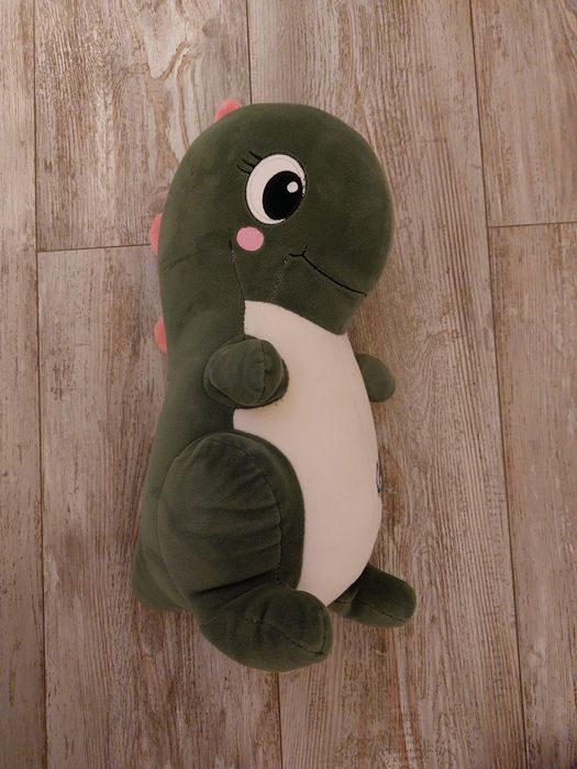 Плюшен динозавър