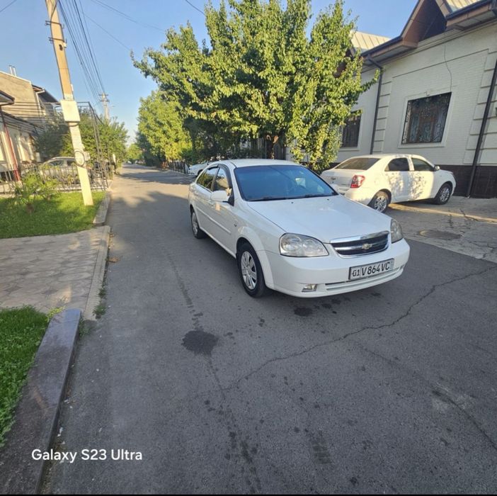 Lasetti 1.8 metan gazi bor