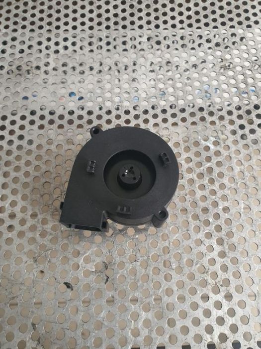 Ventilator Far Mercedes Cla W117 Gla W X 156 B Class W246 A Class W176