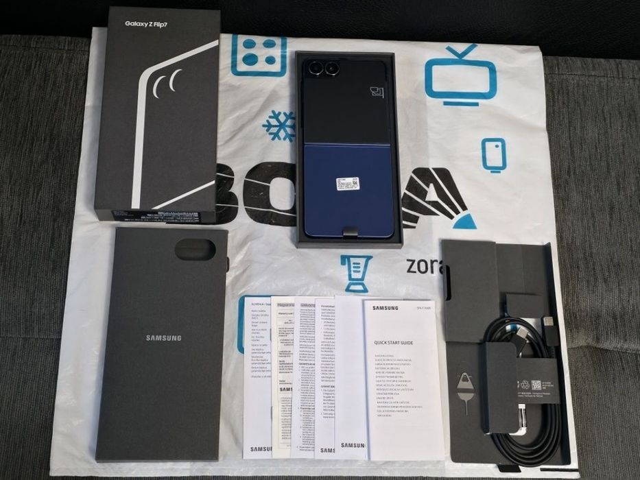 ***КАТО НОВ 256GB Samsung Z Flip 7 Гаранция ЗОРА 2027г. Blue | Син