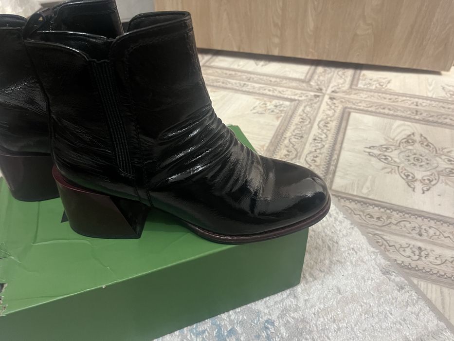 Срочно продам ботильены