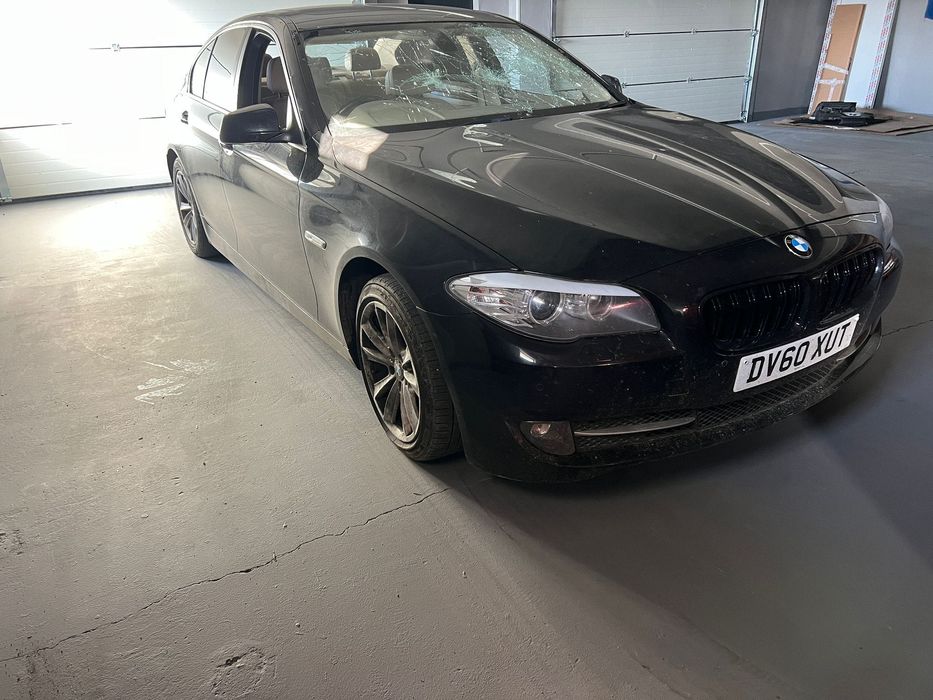 dezmembrez Bmw f10 520d