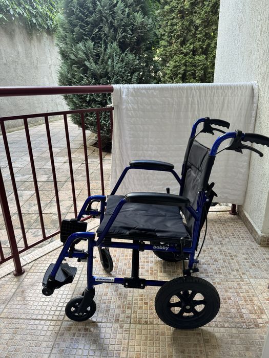 Транспортна инвалидна колична ‘Bobby’