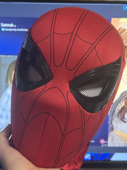 Продам маску Человека-паука