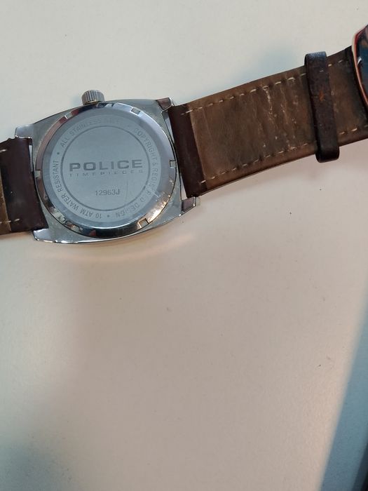 Часовник  Police 12963J