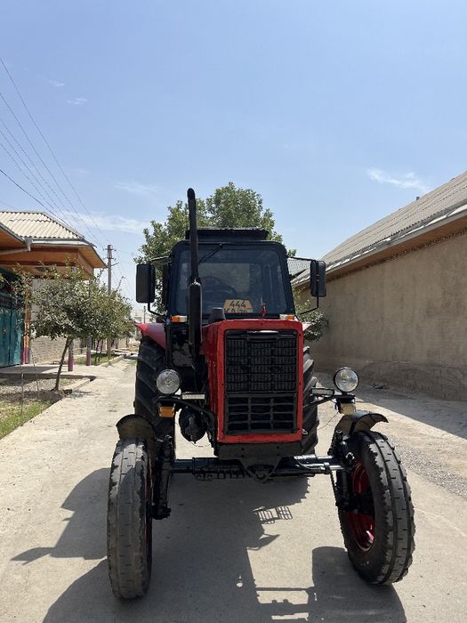 Traktor sotiladi Kopilket bartega ham bor faqat komplekt sotiladi