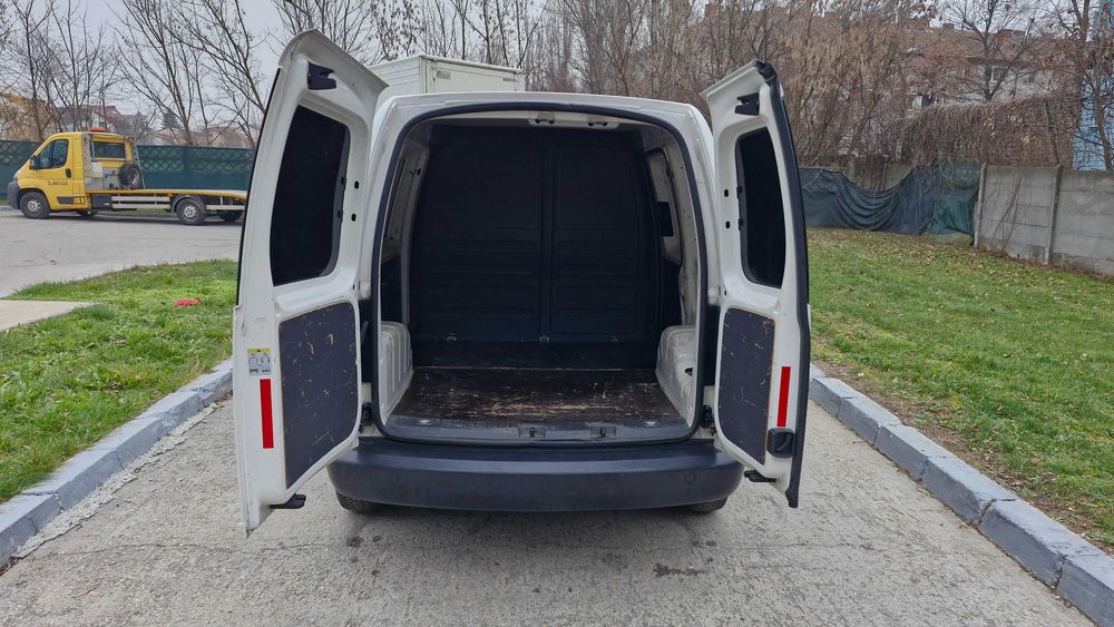 Volkswagen Caddy 2015 unic proprietar