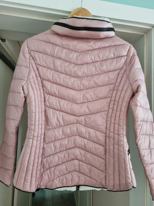 Капитонирано дамско яке, М
