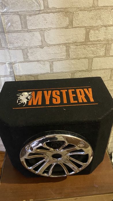 Продам сабвуфер в отличном состояние