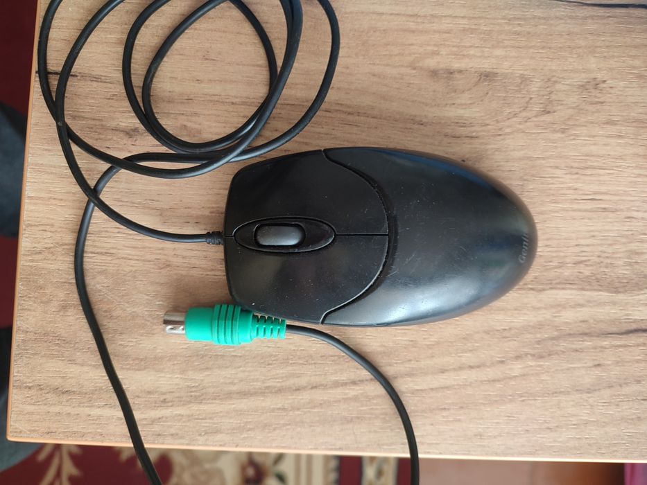 Мишка с проводом