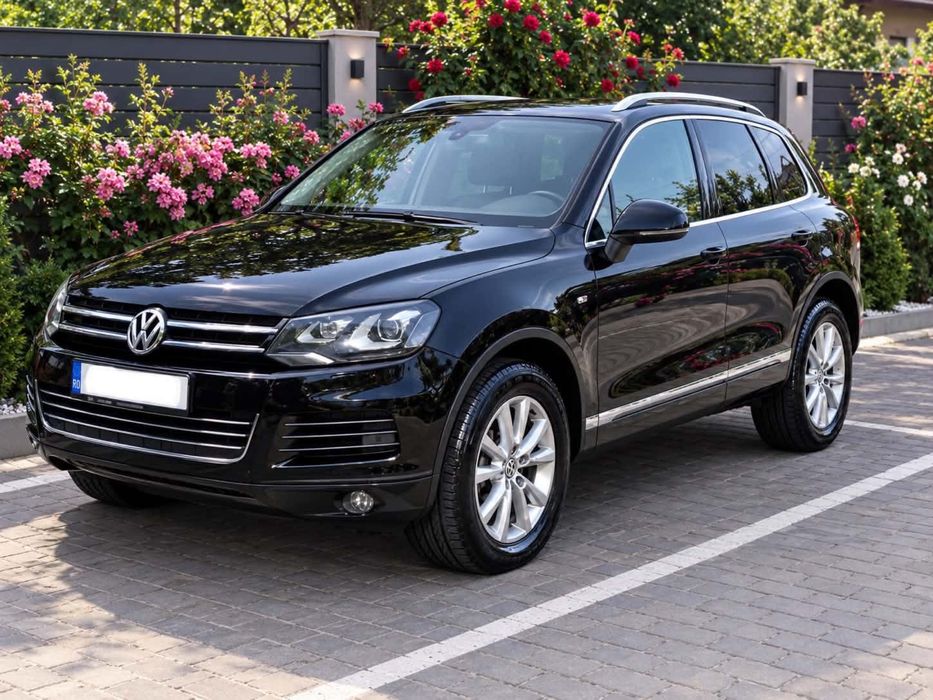 VOLKSWAGEN Touareg