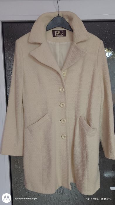 Дамски якета и сака