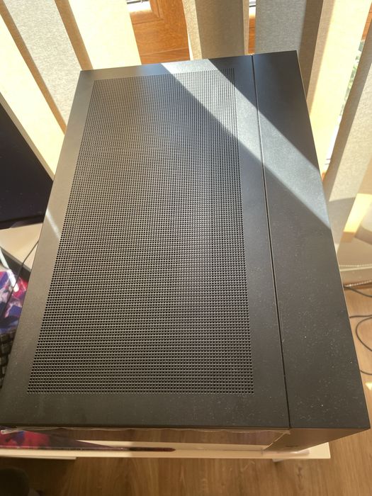 Геймърски компютър RTX 5080 / Ryzen 7 9800X3D / 4TB Gen5 / Гаранция