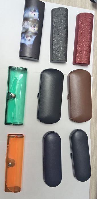 Футляры для очков