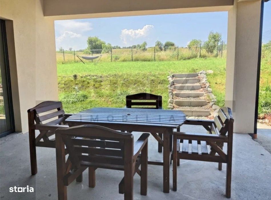 Casa individuala de 130mp, teren 800mp, panouri solare, Salistea Veche