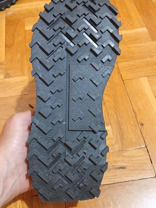 Маратонки LACOSTE